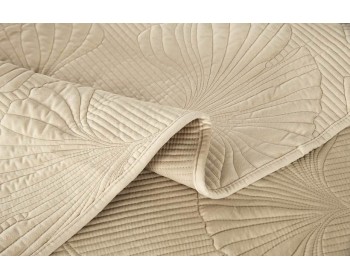 Диван Бенита